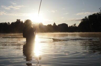 Der Sommer bietet eine einzigartige Stimmung am Wasser und tolle Fänge
